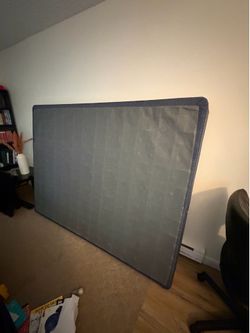 Queen mattress and box spring