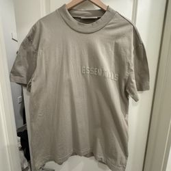 Fear of God Essential T Shirt Size M