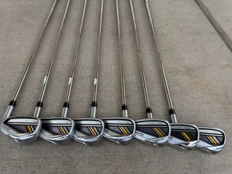 TaylorMade RocketBladez Rbladez Iron Set 4-PW Regular Flex Steel Shaft Golf Clubs