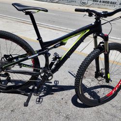 Specialized Mountain Bike Carbon Fiber