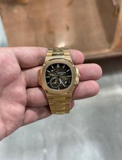 Patek Philippe 5712/1r nautilus Brand new with stickers. Full set 2024 box,watch,papers. $269,999  #5712r