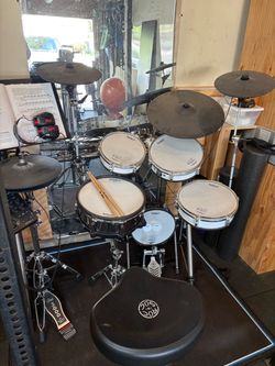 Roland TD-27 Vad complete drum set