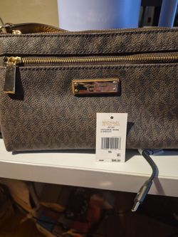 Michael Kors Jet Set Large Wristlet Brown