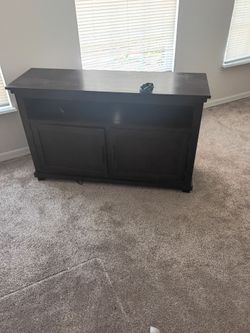 Small entertainment center