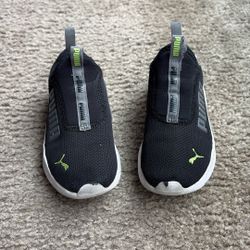 Puma Wired Run Slip-On Sneakers – Kids Size 12