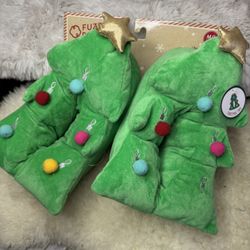Fuzzy slippers Christmas