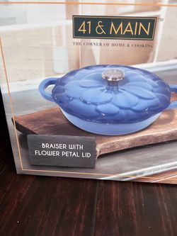 41 & Main Braiser with Flower Petal Lid- 2.25qt