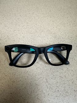Ray-Ban Meta Wayfarer Gen 1 Matte Black + Transitions – Excellent Condition