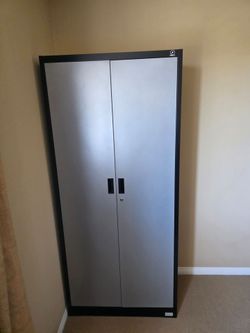 Fedmax  Steel Storage Cabinet with Lock