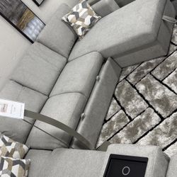 Pullout Sectional Sleeper 😍