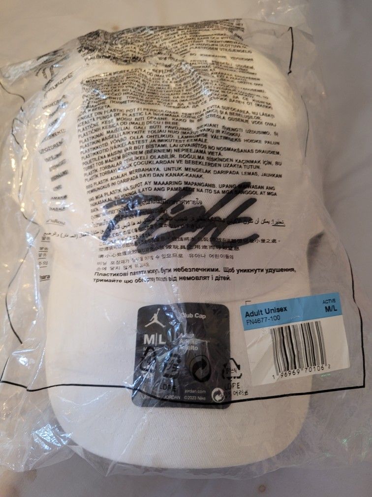 JORDAN UNSTRUCTURED CLUB HAT / SIZE M-L / BRAND NEW !!!