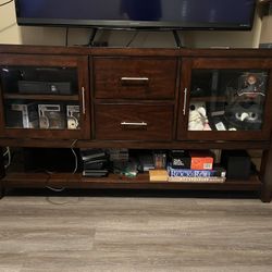 TV Dresser Solid Wood 