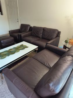 3 piece leather sofas with an ottoman