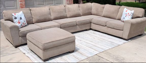Large Sectional Couch W/ Ottoman, DELIVERY AVAILABLE!!