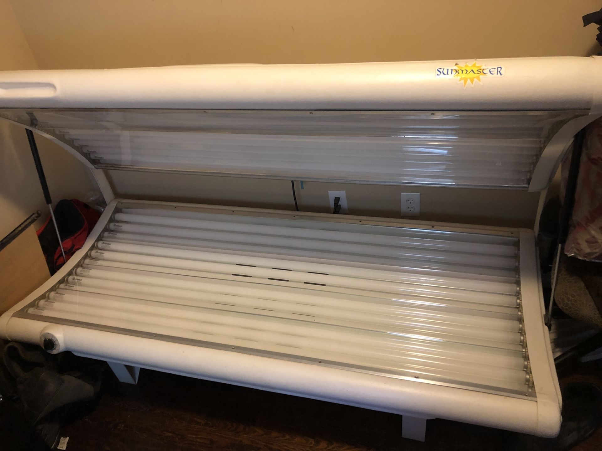 Sunmaster tanning bed for Sale in Lexington, NC OfferUp
