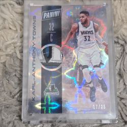 2016-17 Panini Day - Memorabilia Karl-Anthony Towns #9 Starburst /25 (MEM)