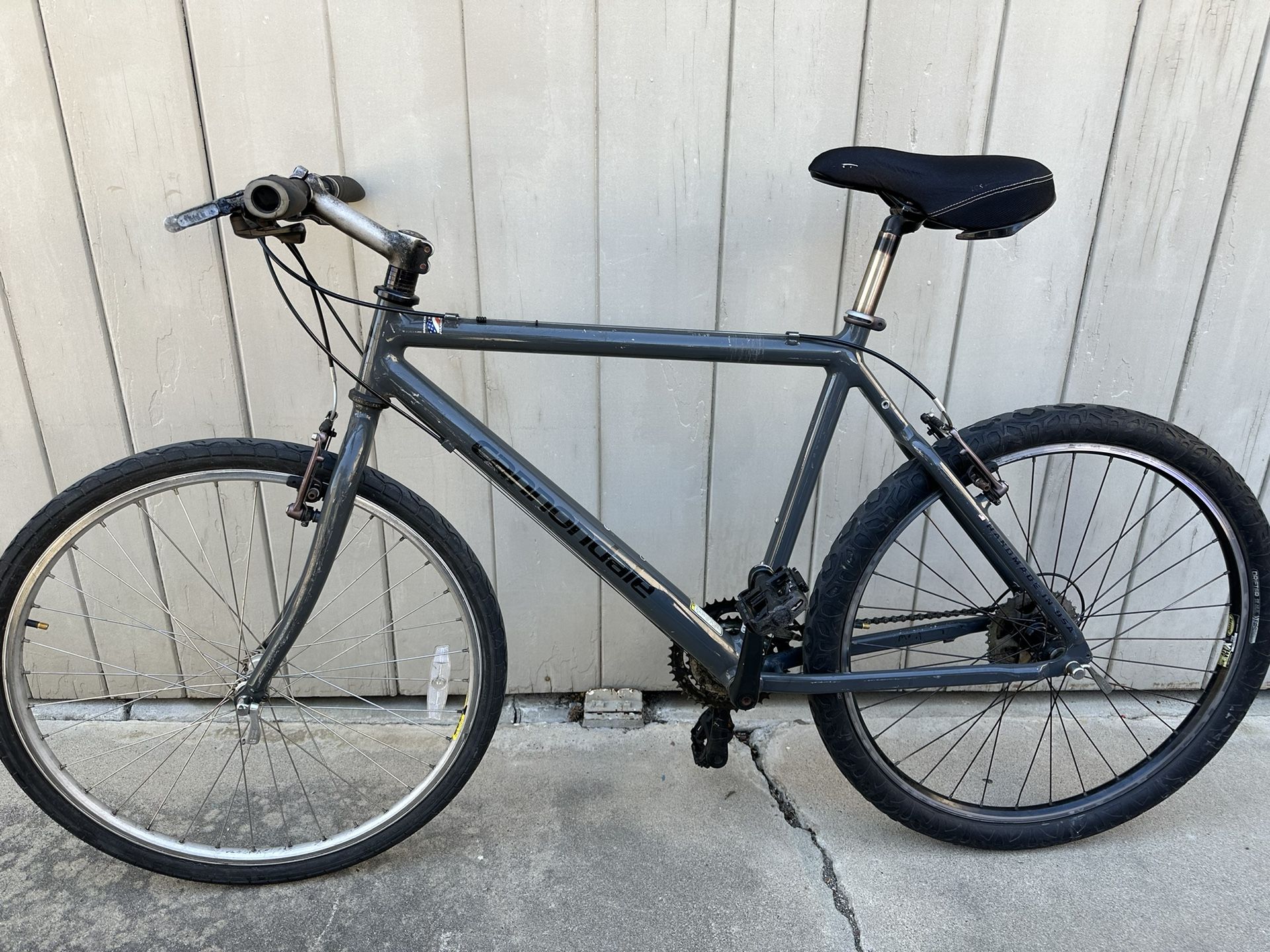 Cannondale Hybrid Bicycle