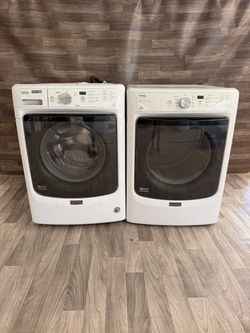 Maytag washer and gas dryer laundry set