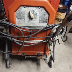 Lincoln/electric AC-225-S  welder