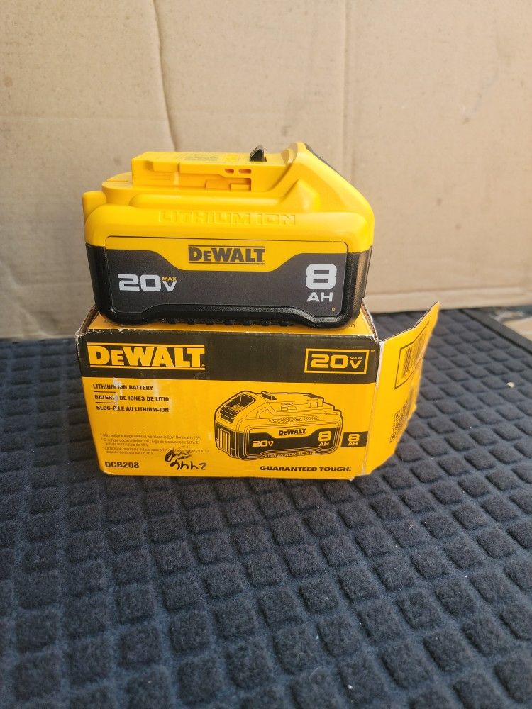 DEWALT 20V MAX 8 AH LITHIUM-ION BATTERY 