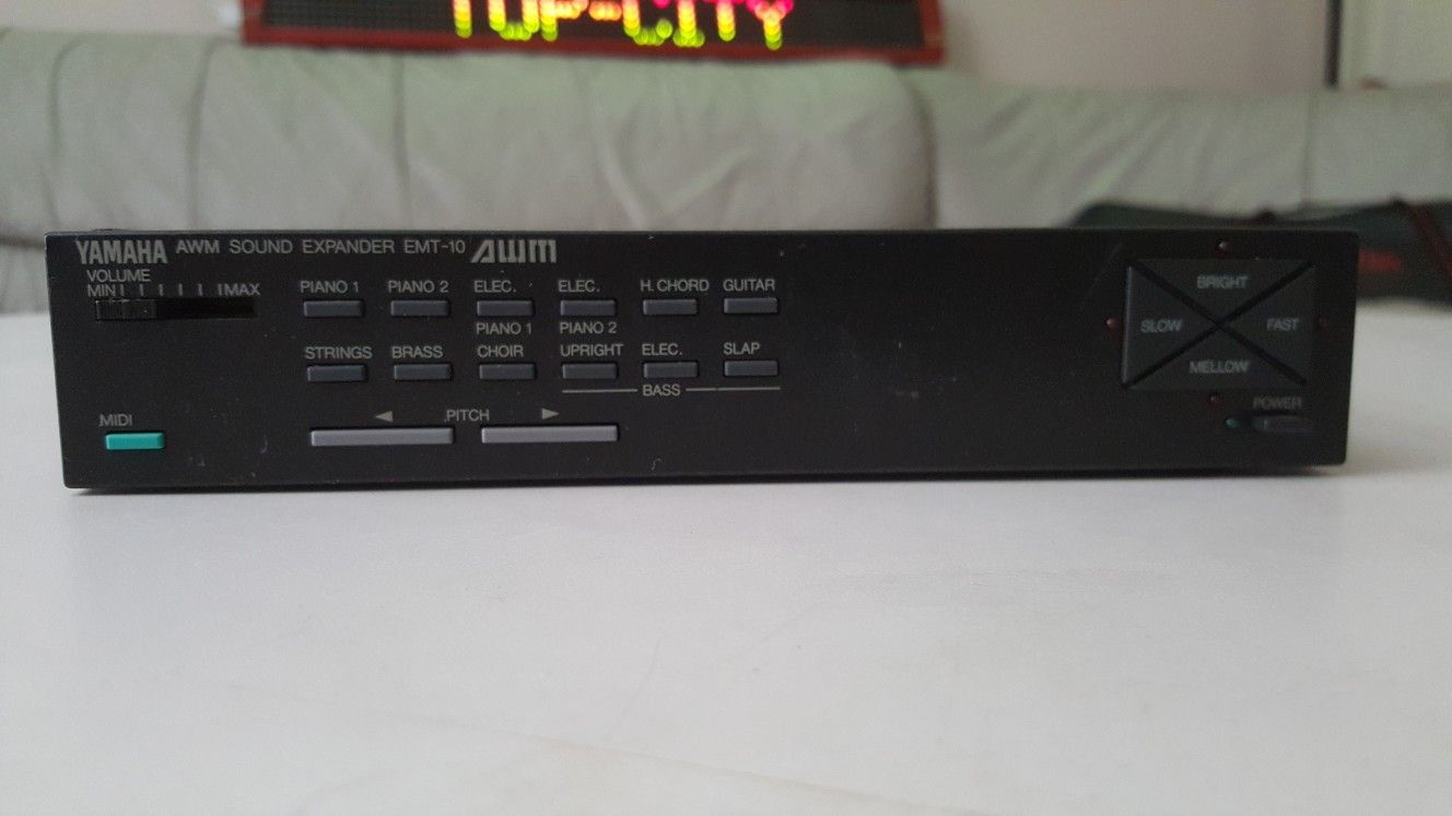 Yamaha AWM Sound Expander EMT-10