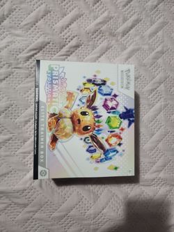 Pokémon Prismatic Evolutions Elite Trainer Box