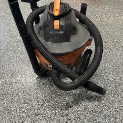 Used 6 Gal Shop Vac