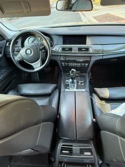 2012 BMW 750