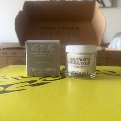 ADAPTOGEN SKIN REPAIRING MOISTURIZER WITH PEPTIDES FOR SENSITIVE & DRY SKIN