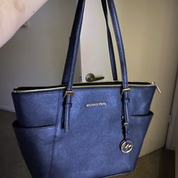 Michael Kors  Black Charlotte Large Saffron  Leather Top-Zip Tote Bag