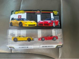Hot wheels premium set corvette z06 and dodge viper