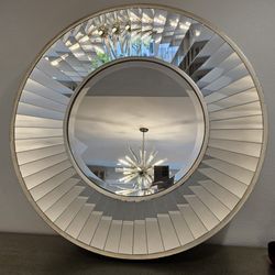Round Mirror.