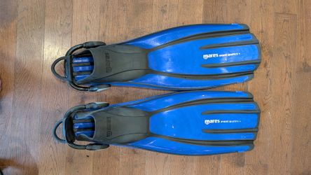 Mares Blue Fins Size Small