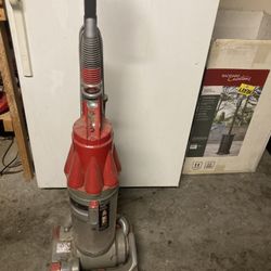 Dyson Vacuum 