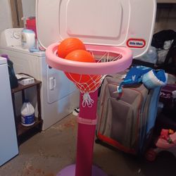 Little Tikes Adjustable Basketball Hoop