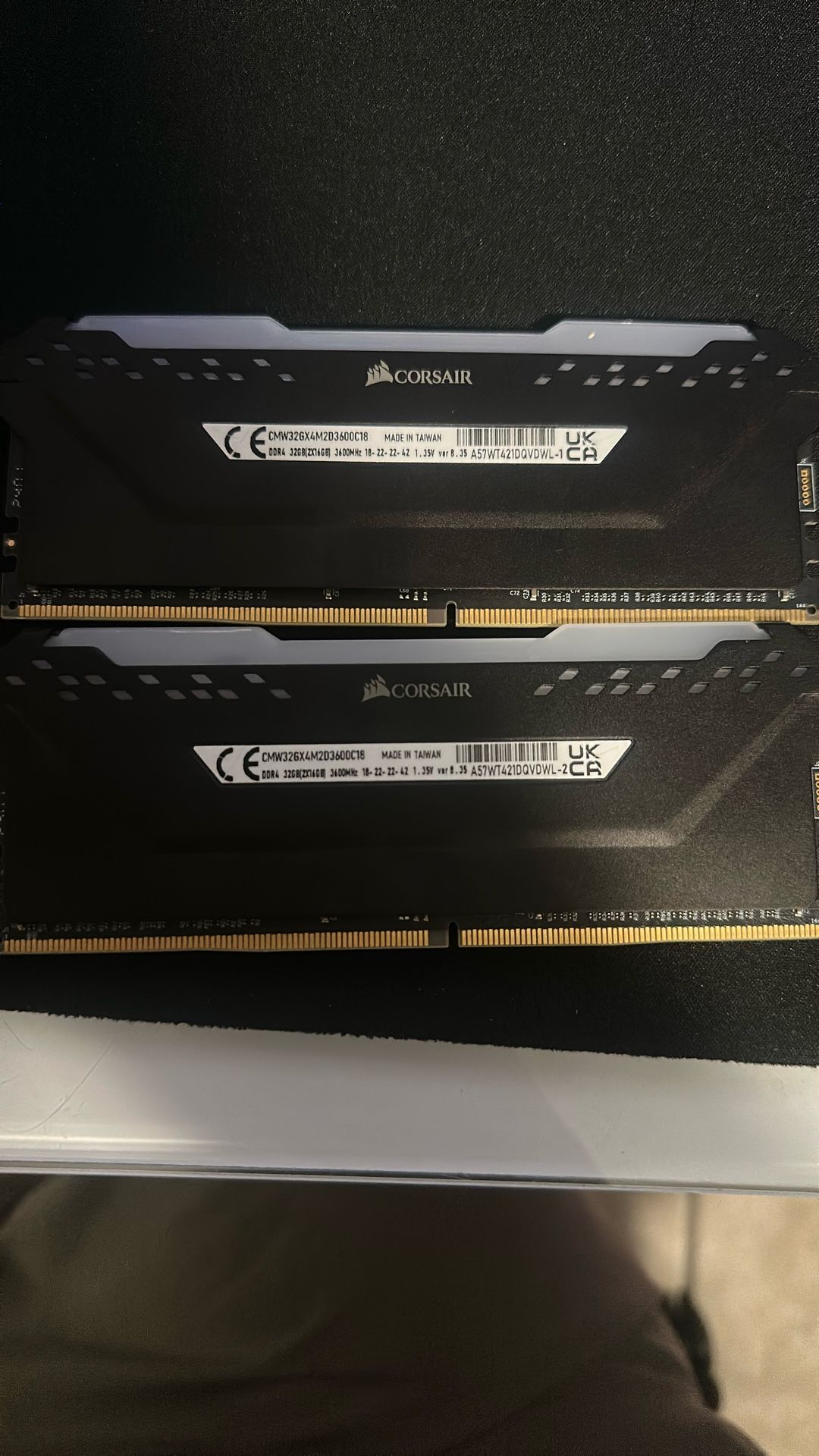 CORSAIR RAM 2x16 GB 3600mhz