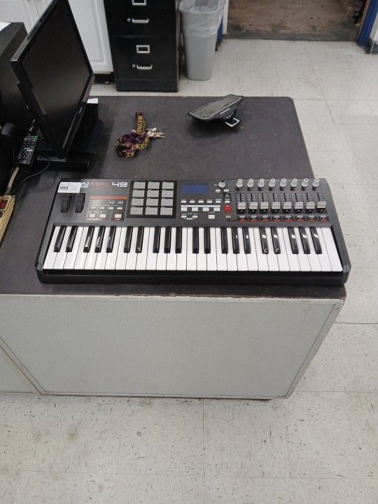 Akai Proffesional MPK 49