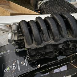2019 Chevy Silverado  Intake Manifold And Throttle Body 