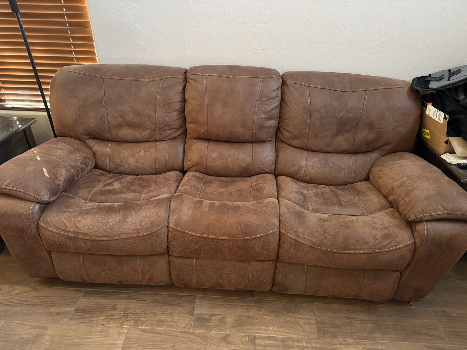 Brown Electric Reclining Couch 