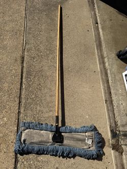 Rubbermaid 24” Blended Dust Mop