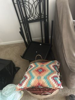 4 Chairs