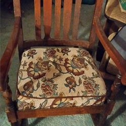 Vintage Rocking Chair 