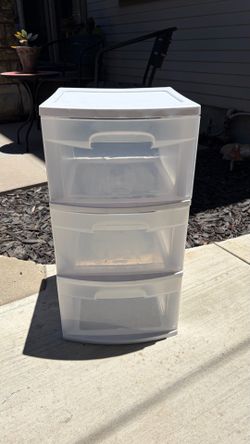 Sterilite Mini Desktop 5-Drawer Plastic Storage Unit  7”x 8.5" x 11"