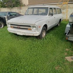 1967 Chevrolet Surburban Not For Parts 