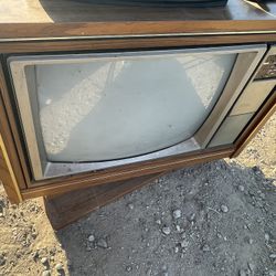 TVs 