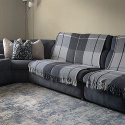 Couch crescent 6 Pc sectional