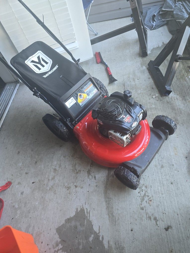 Practically New YARD Machine