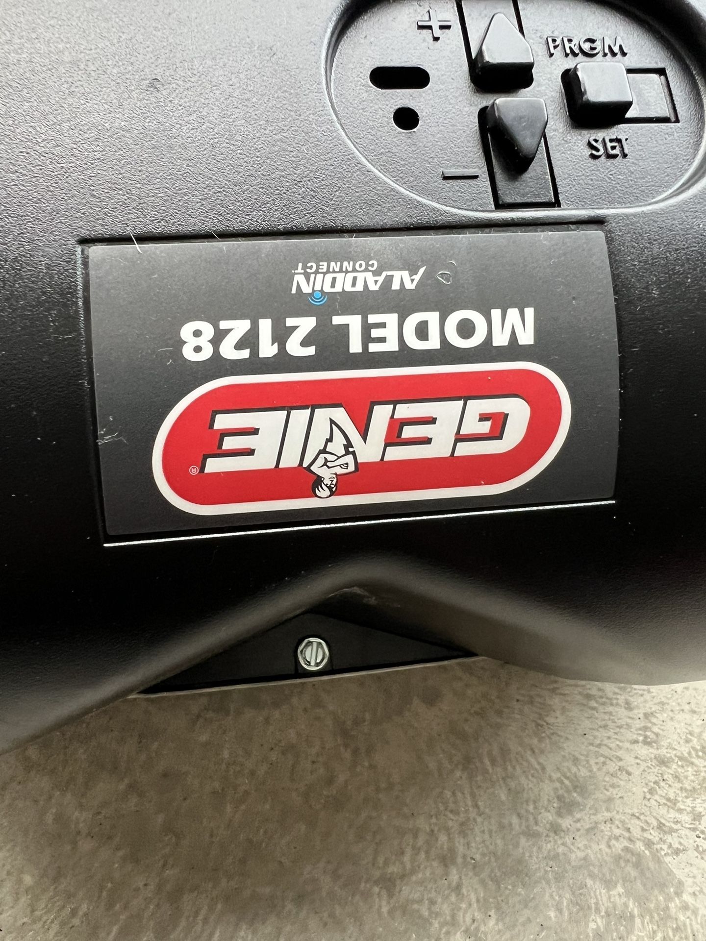 Genie Garage Door Opener With Remote, WiFi And Chain Drive