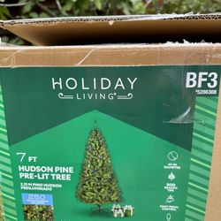 Hudson Pine Pre-lite 7fit CHRISTMAS TREE