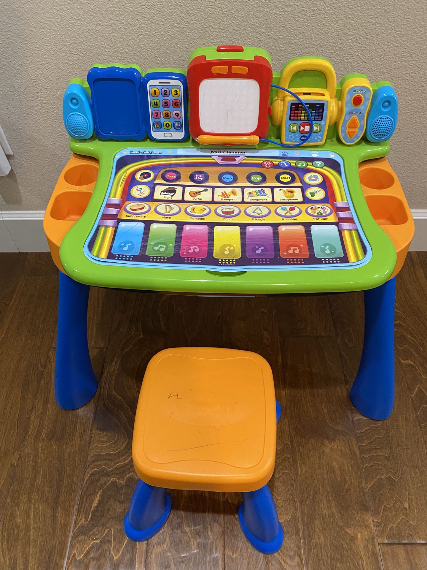 VTech Touch and Learn Activity Desk Deluxe